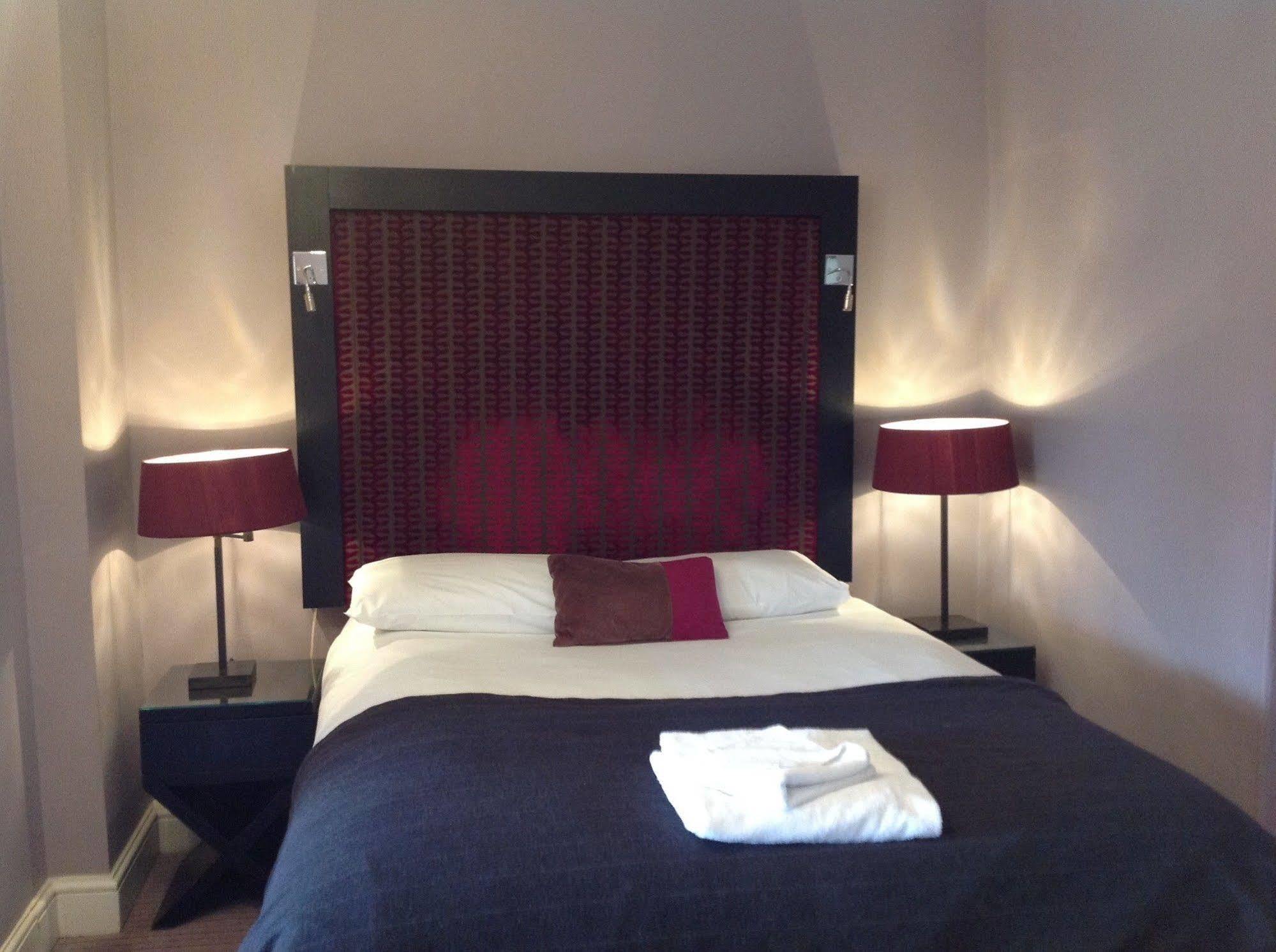 Highfield Park Hotell Hook  Exteriör bild