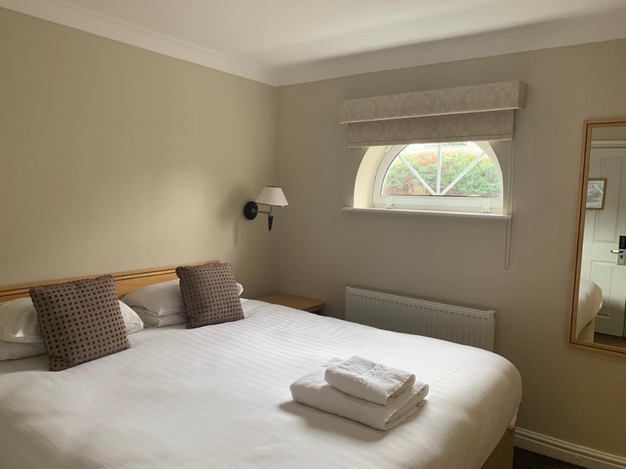 Highfield Park Hotell Hook  Exteriör bild